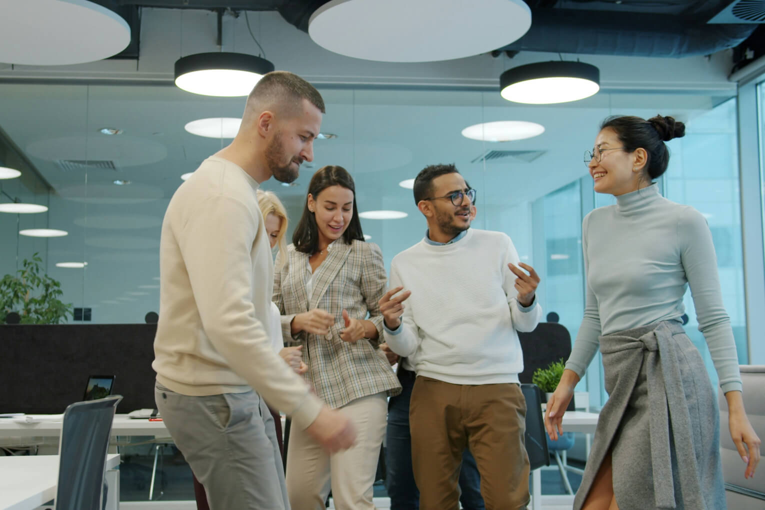 Peer-to-peer recognition activities worth shouting about