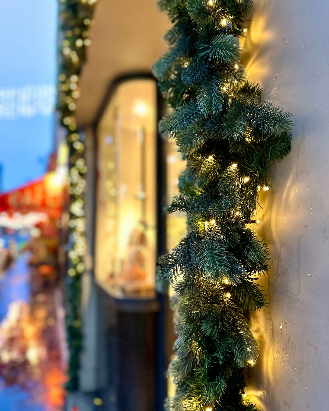 Une guirlande illuminée