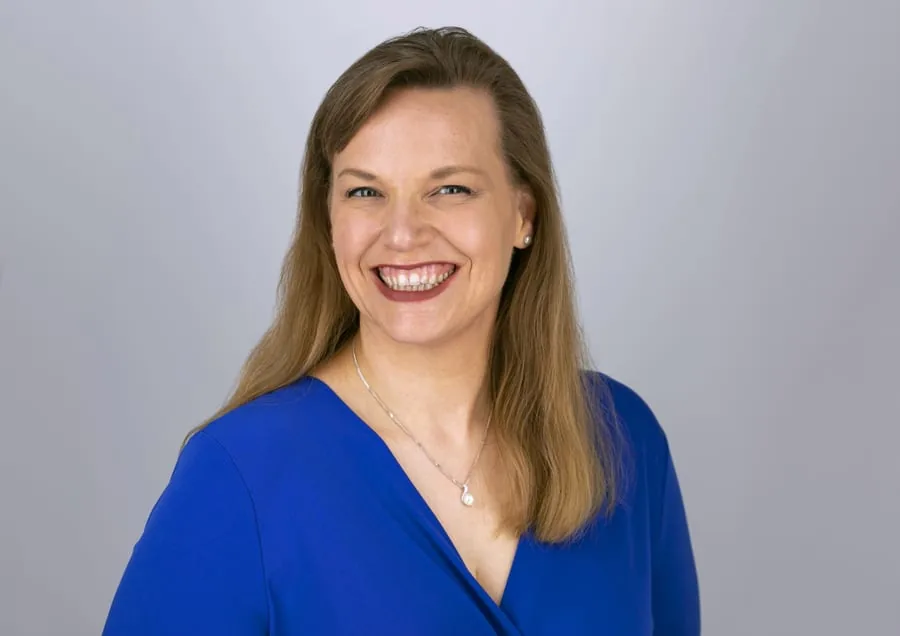 Christine Morton headshot