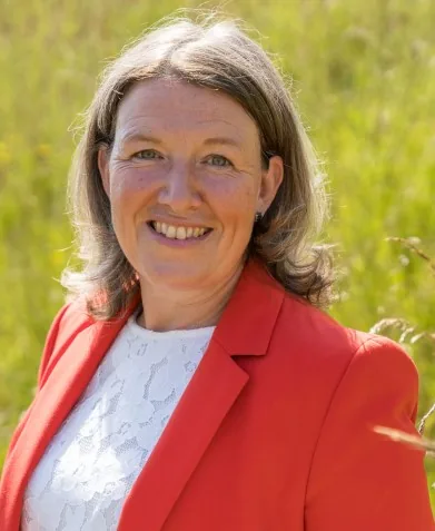 Teresa Boughey headshot