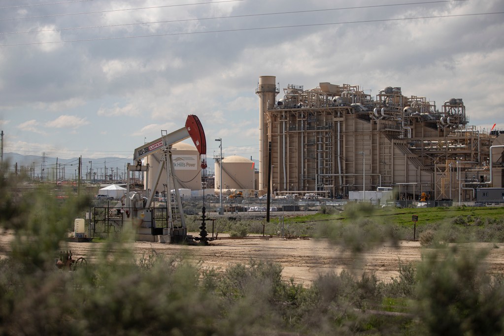 Oil pumps around the Elk Hills Power Station along Elk Hills Road on March 29, 2024. The Elk Hills oil field is the site of the new carbon capture project that captures carbon emissions from oil and gas facilities and then injects them underground. Photo by Larry Valenzuela, CalMatters/CatchLight Local