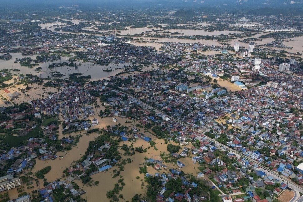 Vietnam Rethinks Its Flood Strategy as Climate Change Drives Storms and Devastation