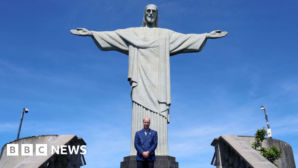 William follows in mother Diana's footsteps with Rio statue photo