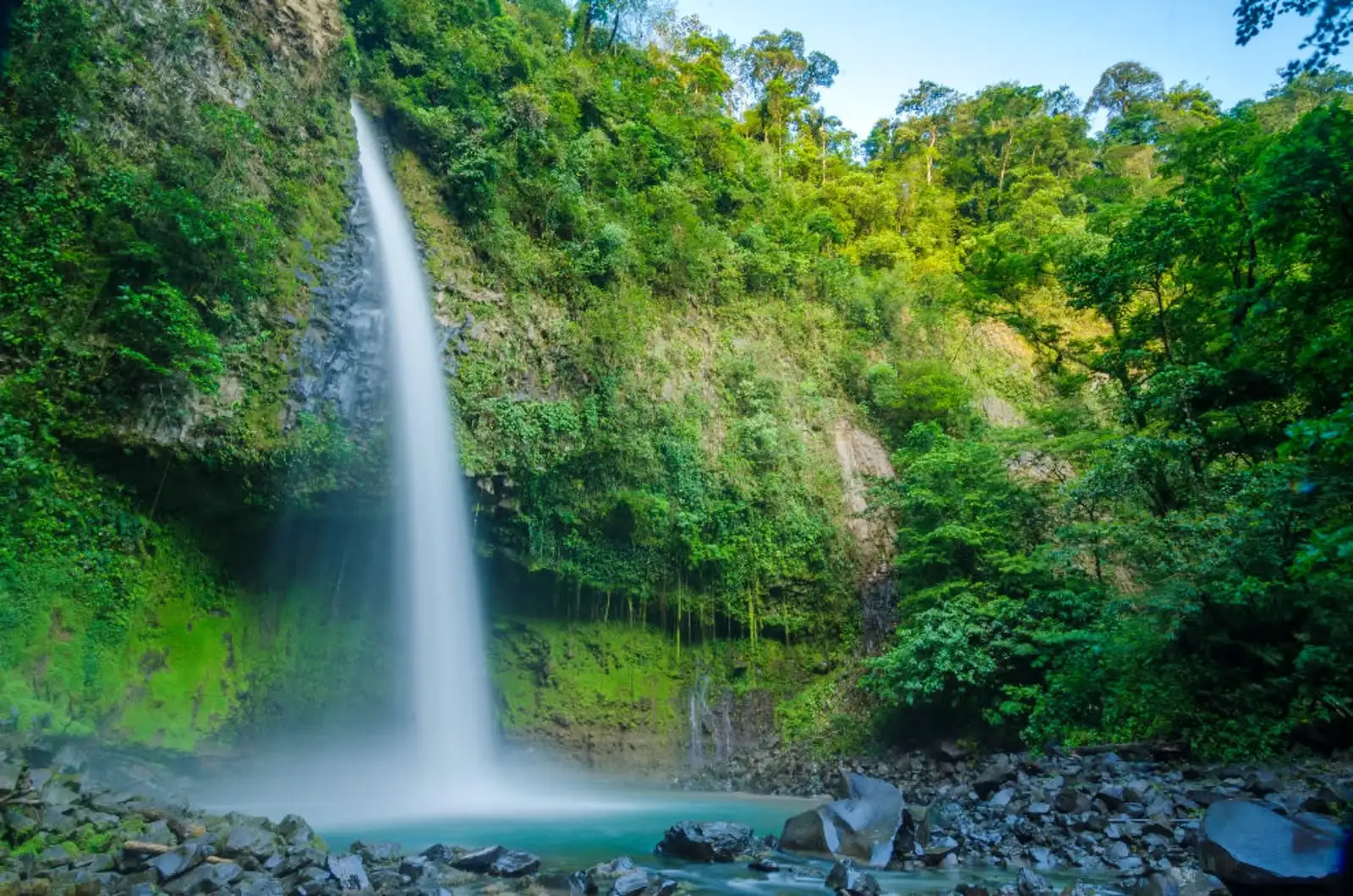 Costa Rica’s La Fortuna Waterfall Ranks in Top 1% Globally on TripAdvisor