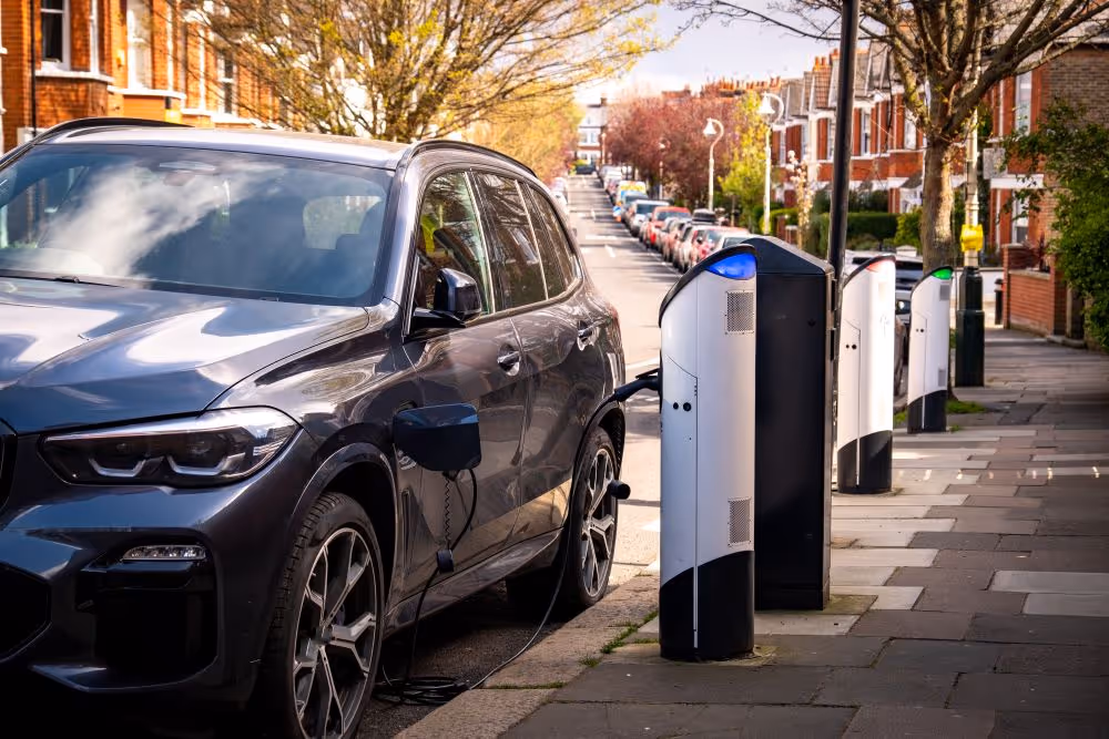 Elektroauto: plusi un mīnusi, ko ņemt vērā, pirms iegādājies jaunu elektroauto