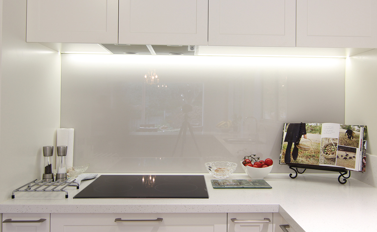 Strip lighting above kitchen stove