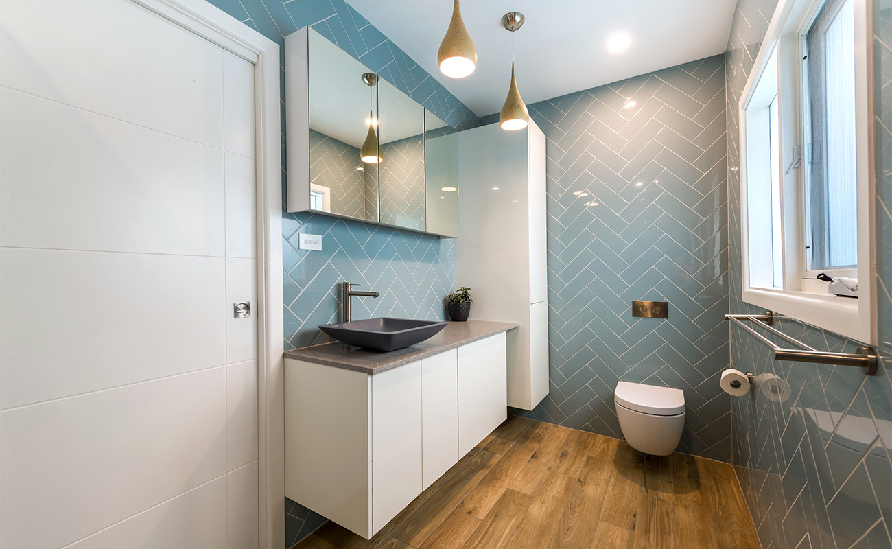 blue-bathroom-with-sliding-door