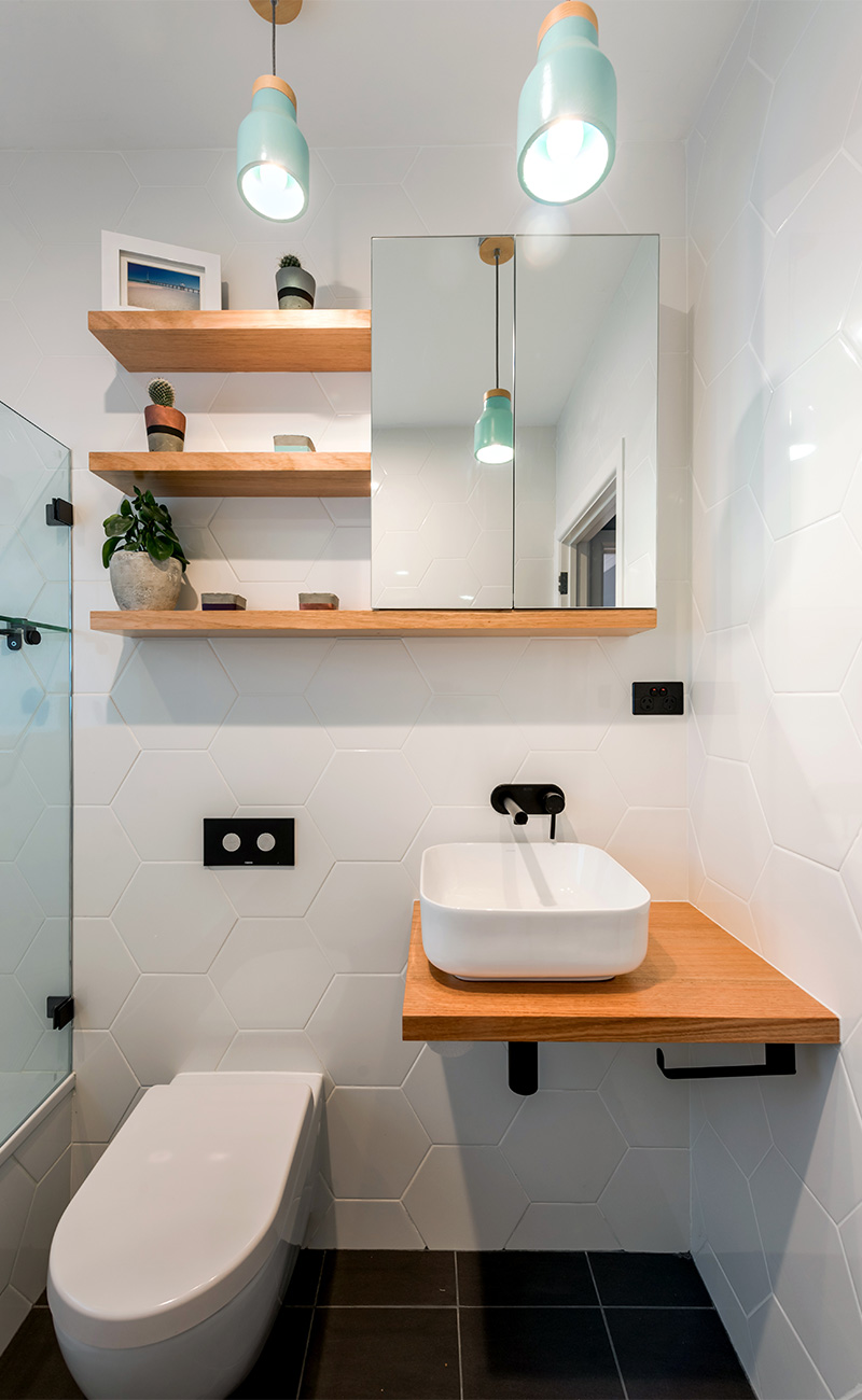 bathroom-mirror-and-sink