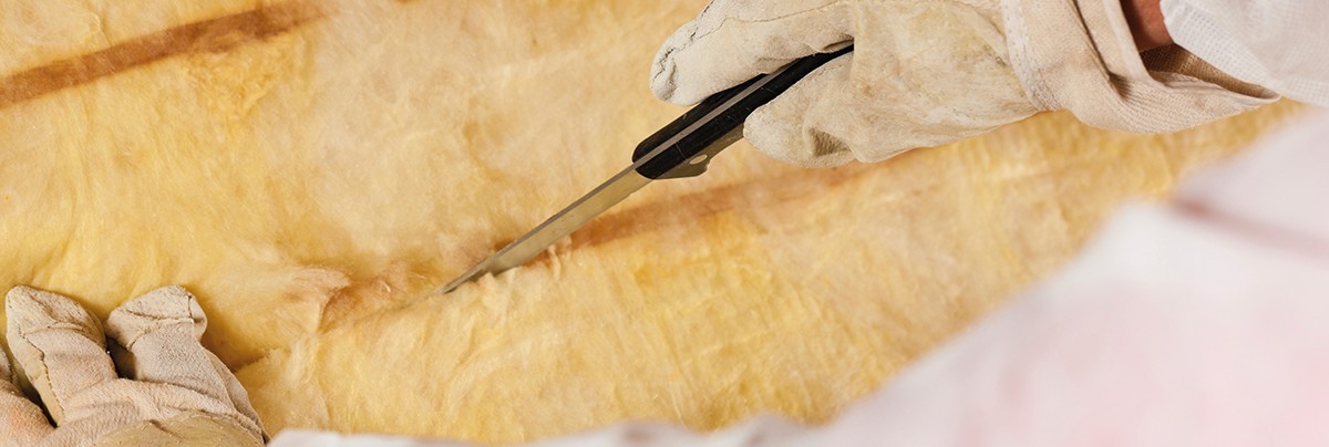 Cutting and installing insulation