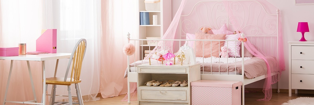 A pink decoration bedroom with shoes rack