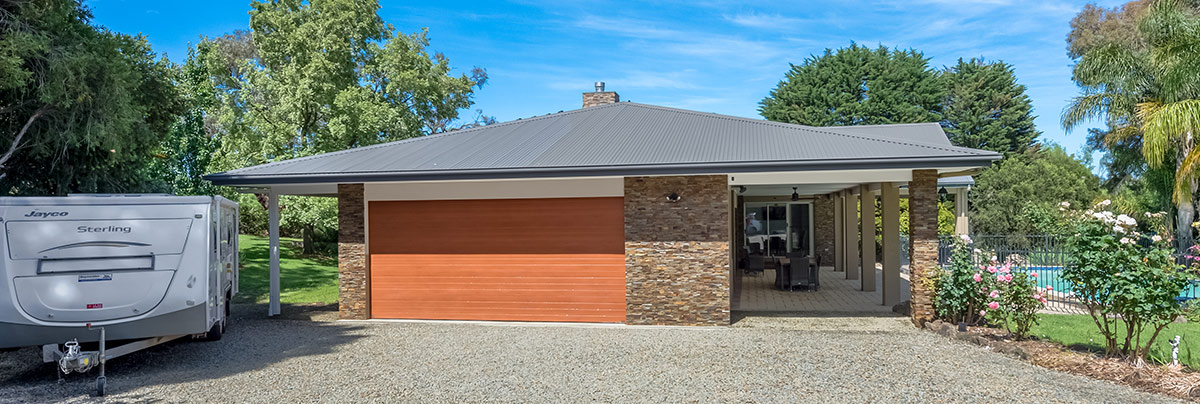 Melbourne Refresh Renovations franchise owner Leigh McDonald provided these homeowners with a complete house renovation.