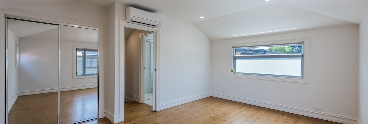 bedroom st kilda