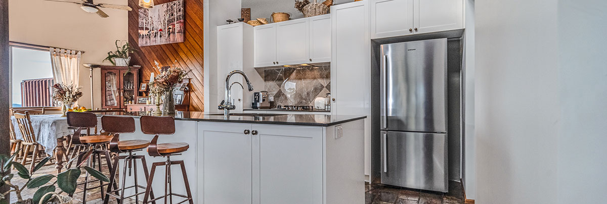Country-style kitchen and bathroom renovation in Austinville, Queensland