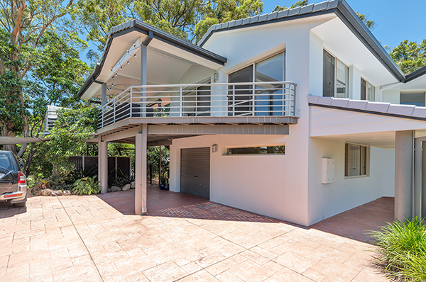 This thoughtful conversion took an underutilised garage and transformed it into a smart and stylish guest space.