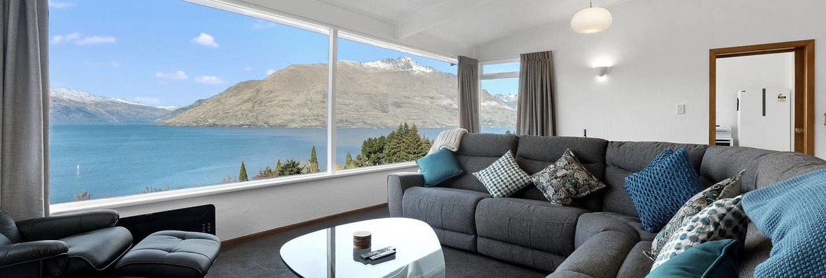queenstown view lounge airbnb