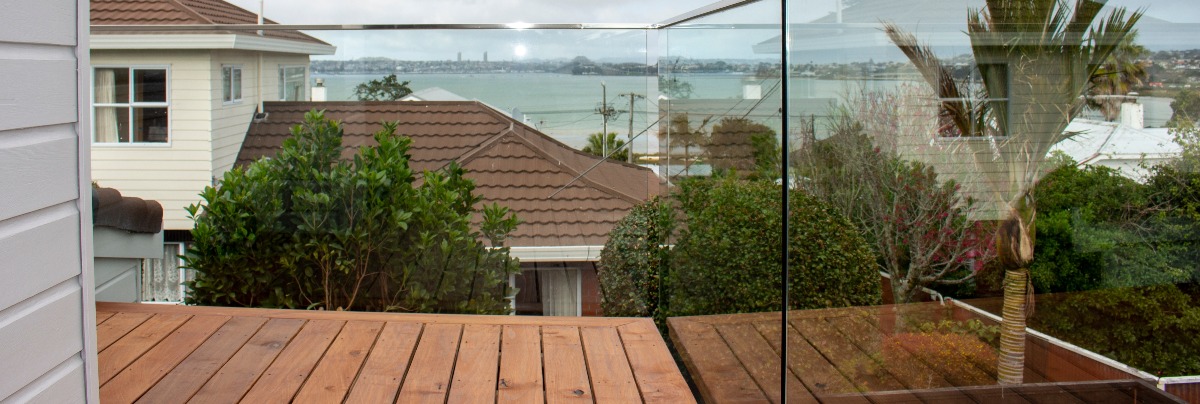 Glass balustrade