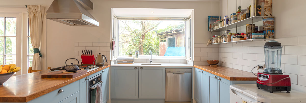 Wellington kitchen renovation while owner on holiday