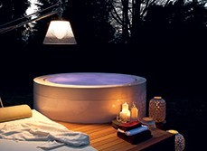 Kos Quadrant freestanding minipool with infinity edge