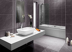 bathroom with bathtub