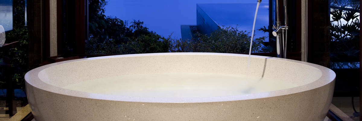 luxury home standalone spa bath