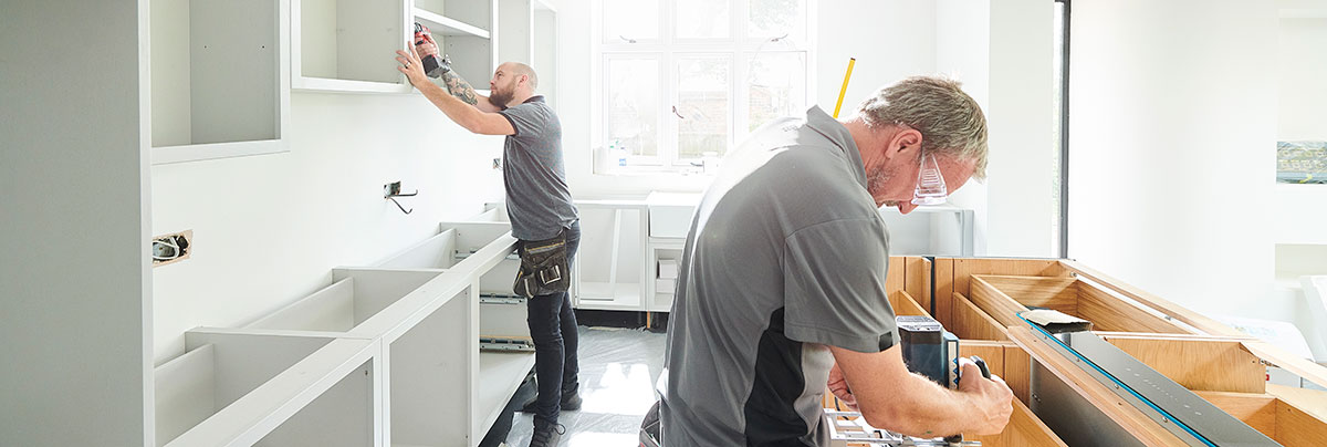 kitchen specialists installing new kitchen