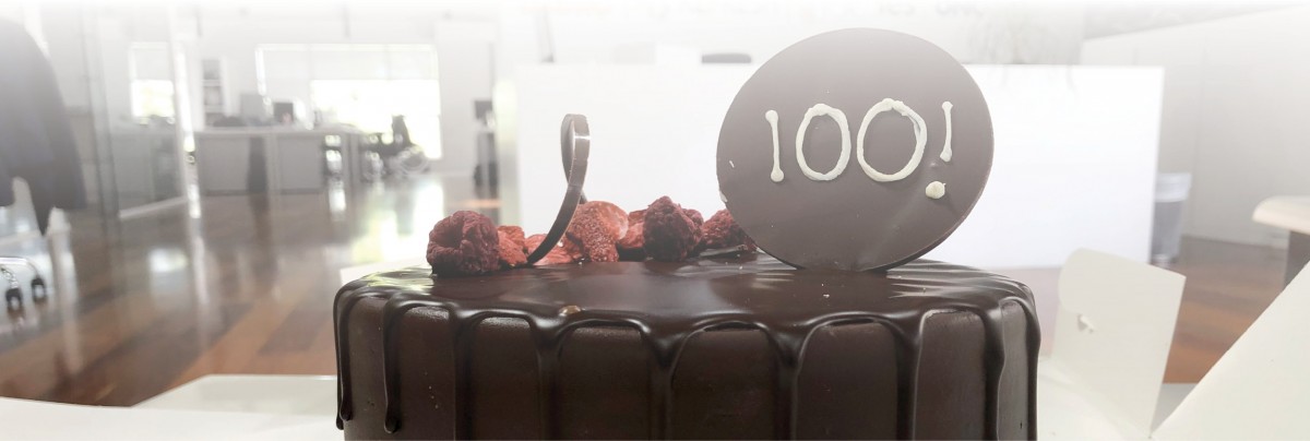 100 franchisees cake