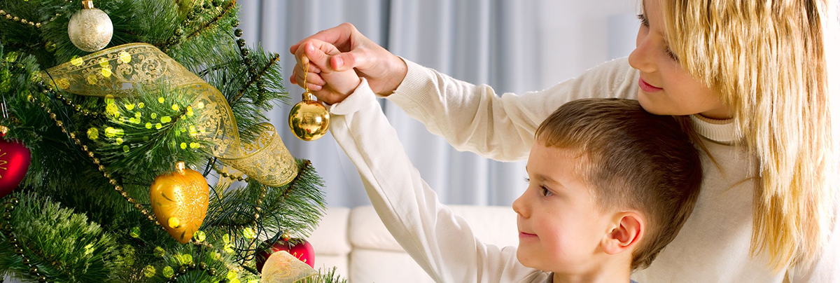 How to decorate your christmas tree like a pro