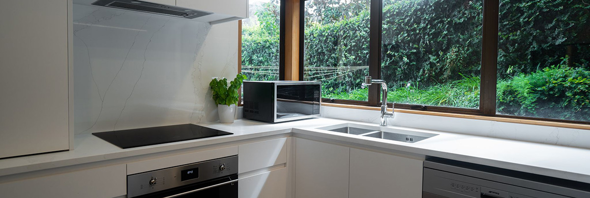 An elegant new kitchen transforms everyday life in this bungalow.