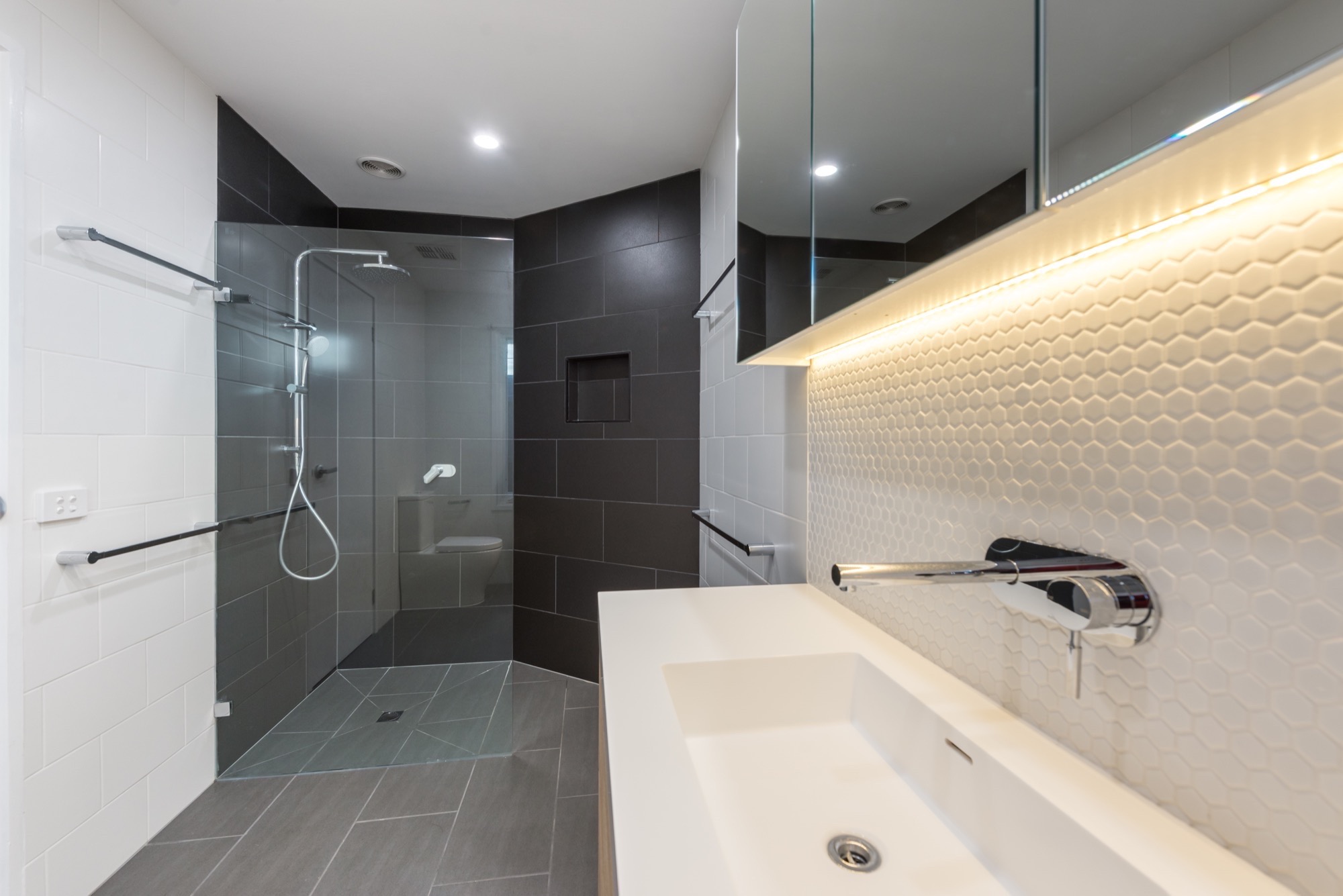 Splashback lighting 