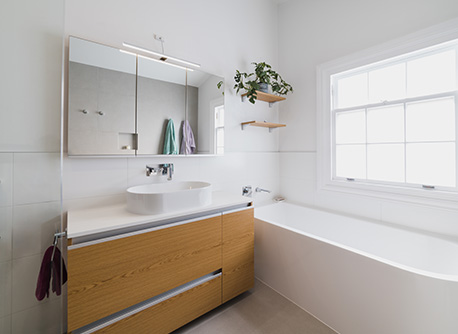 modern bathroom white sink and bathtub