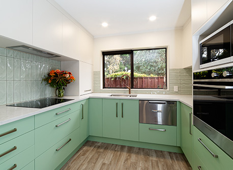 Green kitchen 