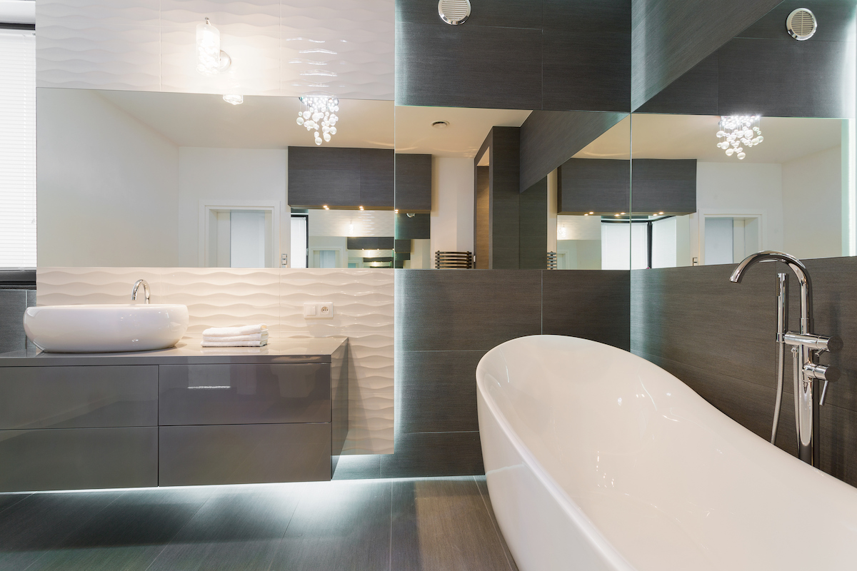 Clean bathroom with grey colour palettes