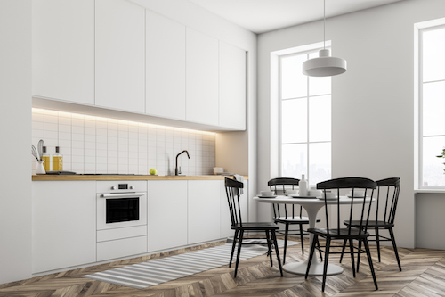 Cosy kitchen with white colour palette