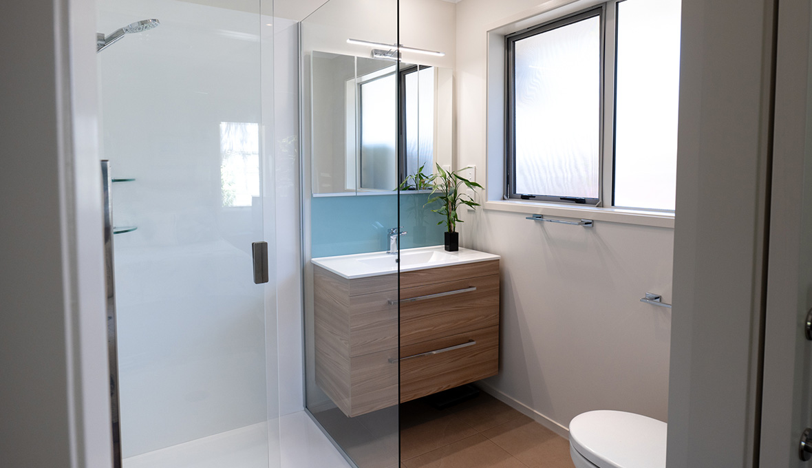 Renovated ensuite bathroom renovation in Tauranga by Sharon Giblett!