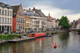 Compra inmobiliaria en Gand – foto 1