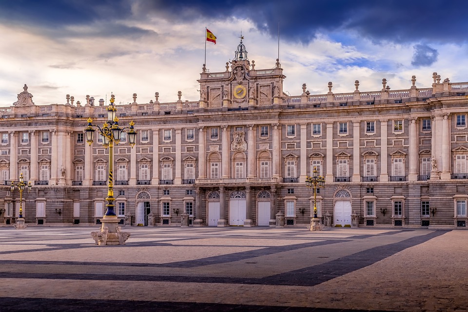 Illustration de l'article : Madrid — Passer par un agent immobilier français