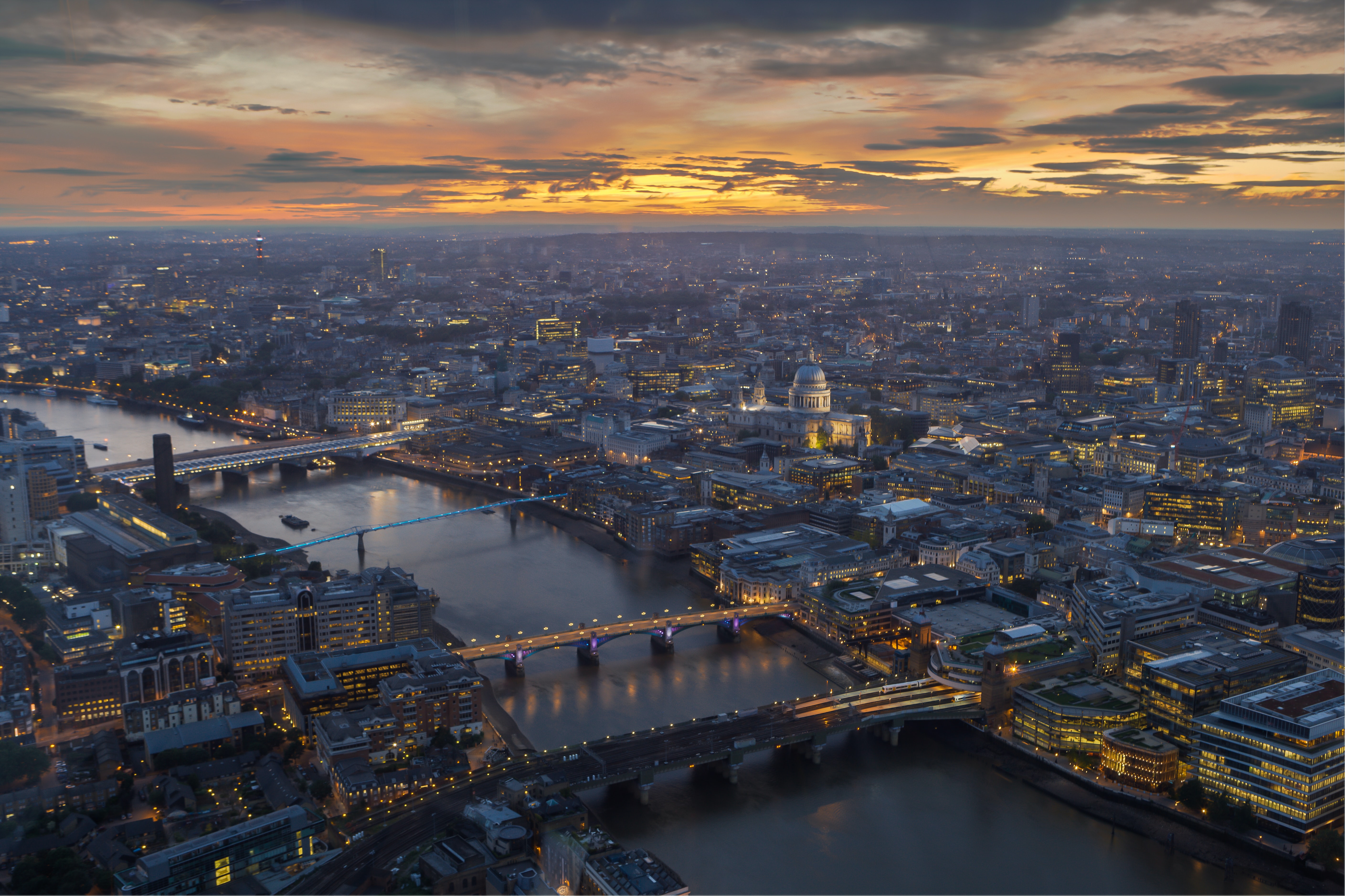 Bannière – Tout savoir pour étudier ou télétravailler à Londres