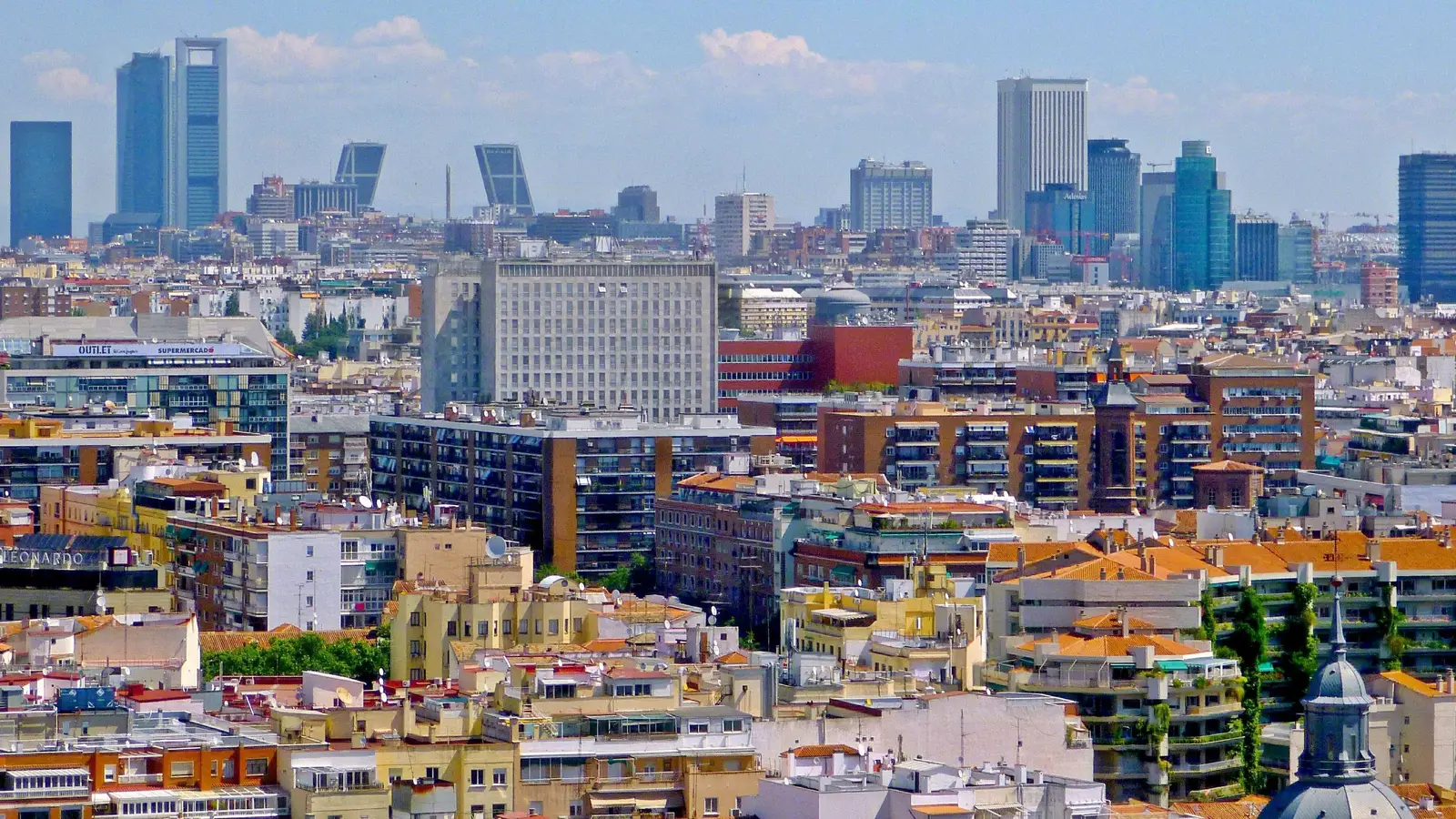 Renting in Madrid: rents, neighbourhoods and leases (2026)