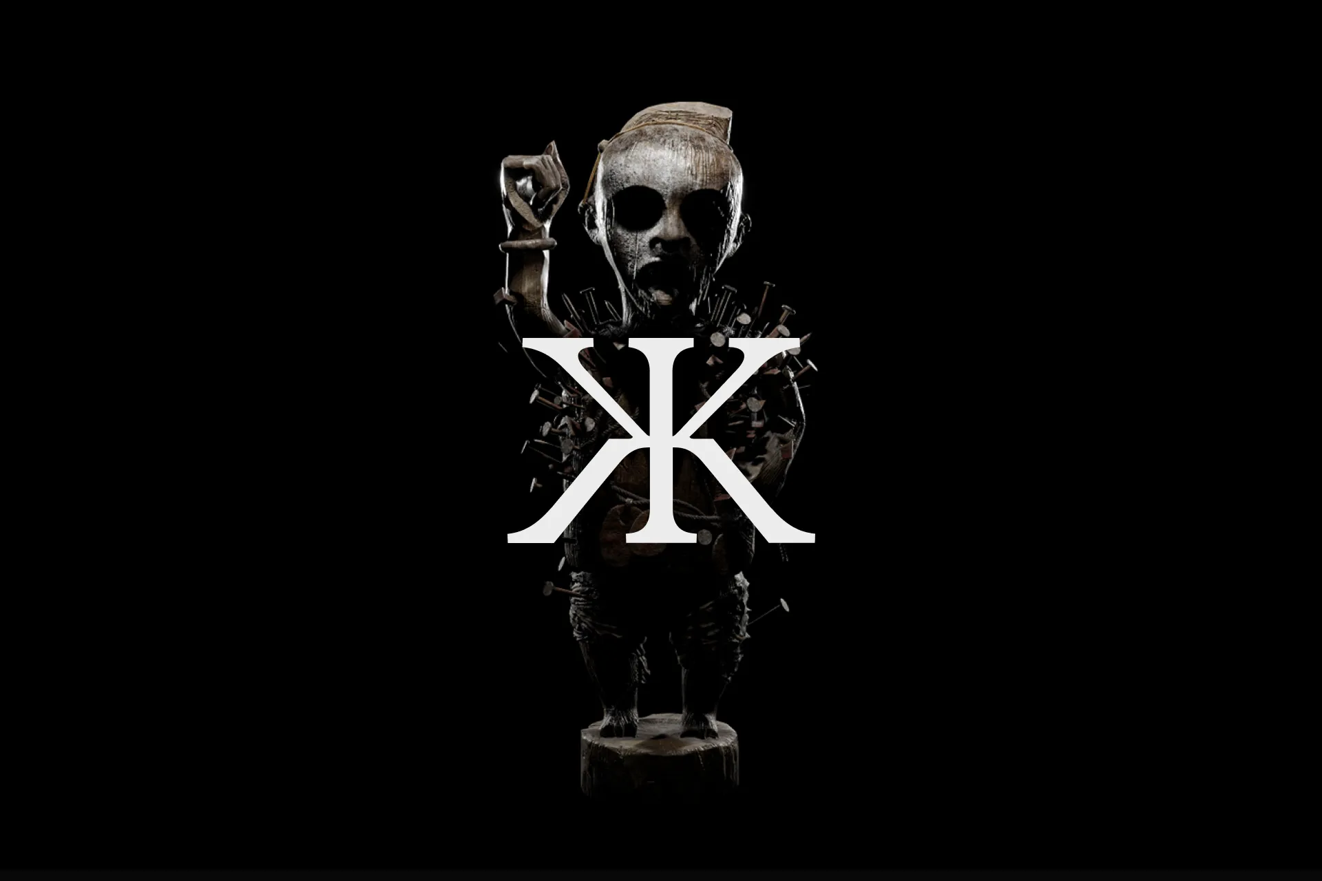 Animation einer Horrorfigur, darüber Hekate-Logo