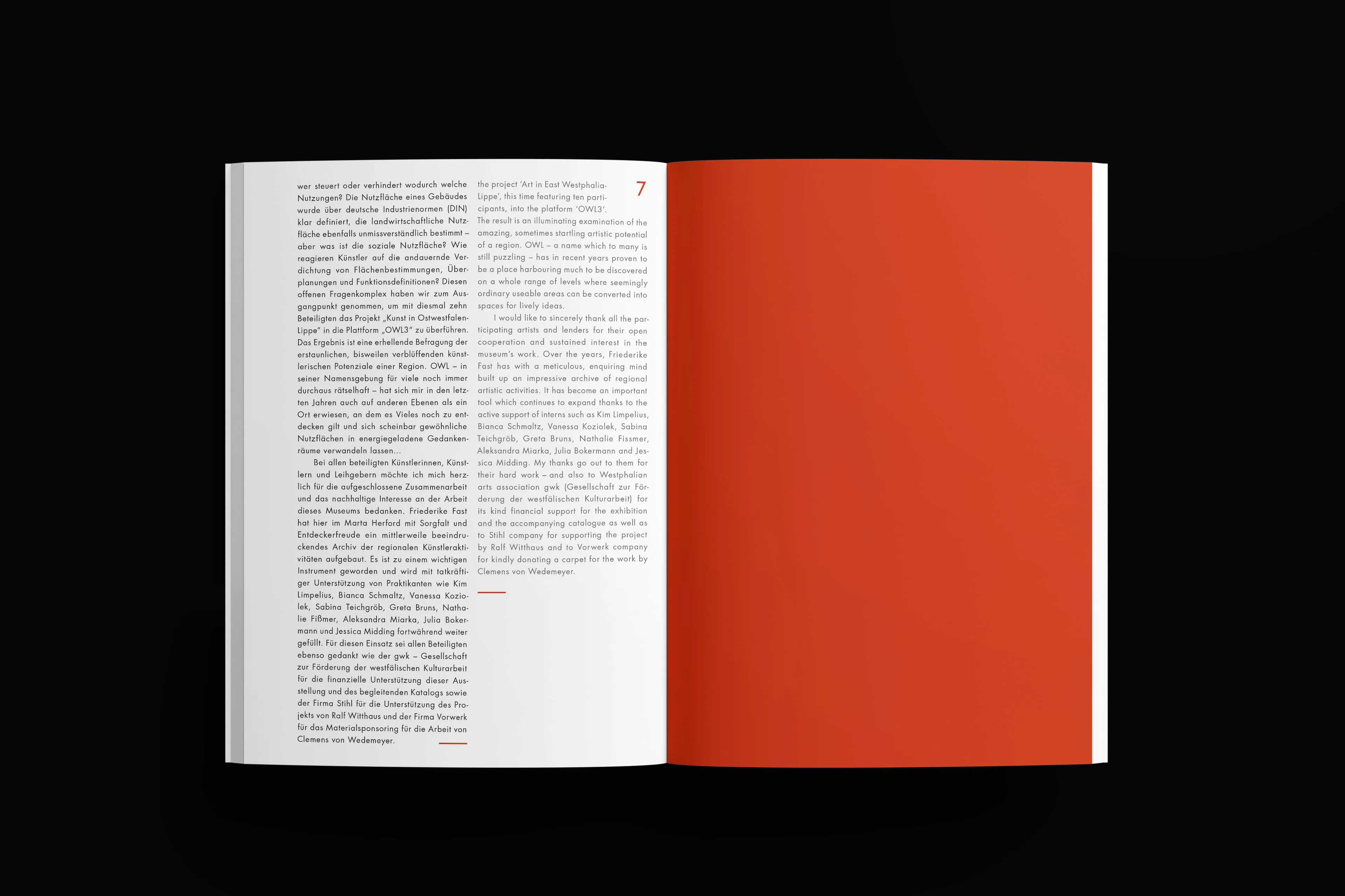 Mockup von Innenseiten eines Kunstmagazins.