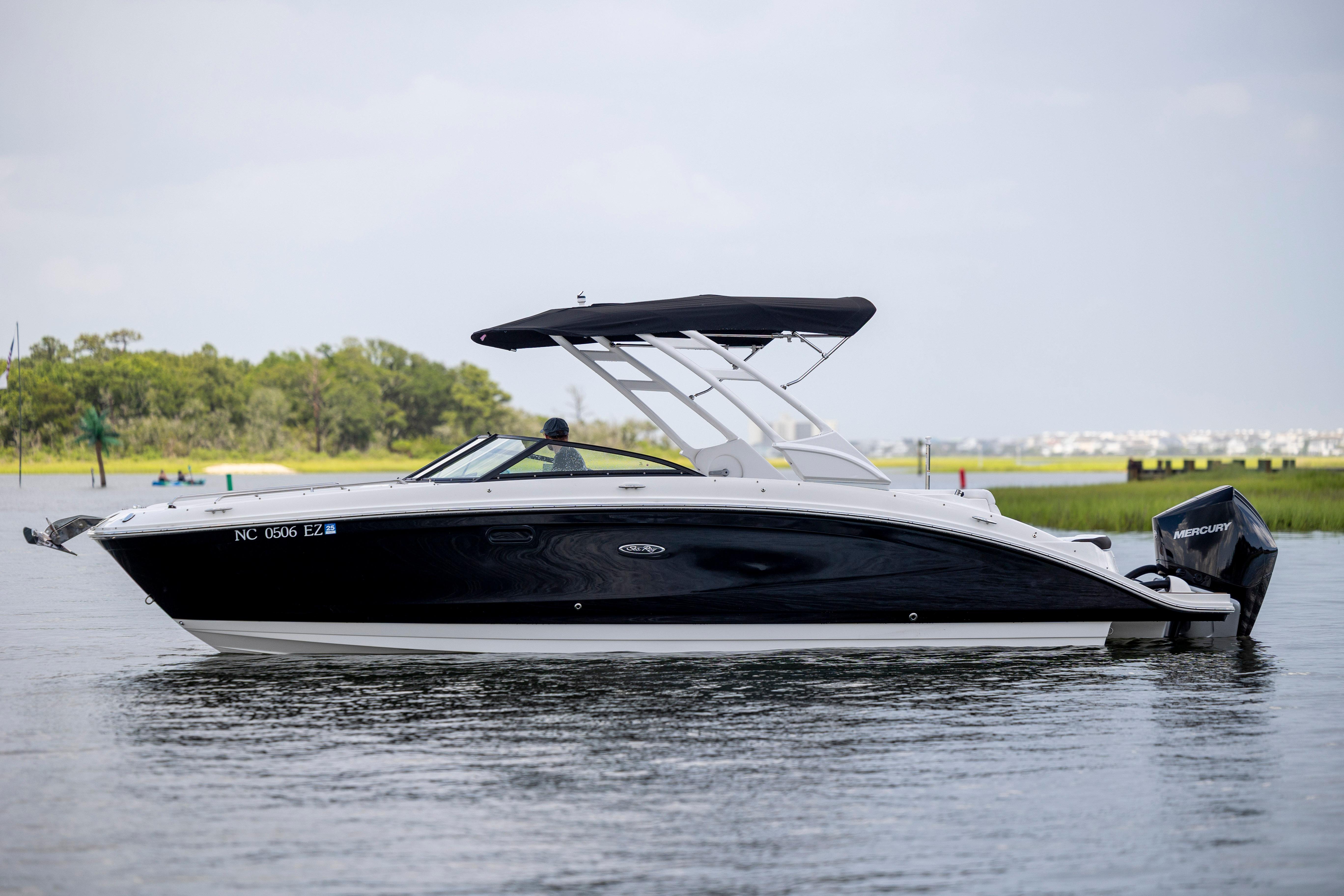 Sea Ray SDX 270 Outboard