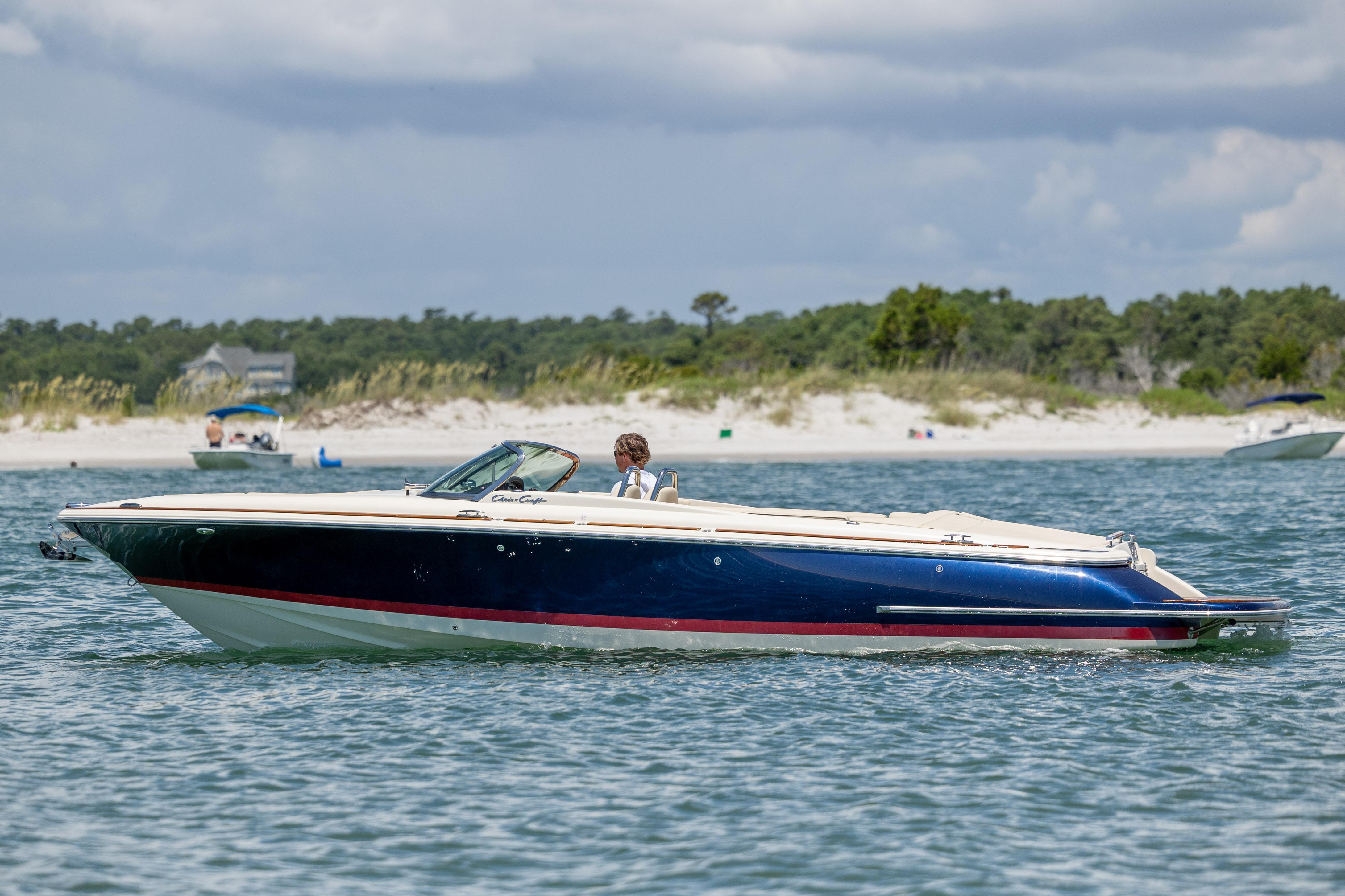 Chris-Craft Launch 27
