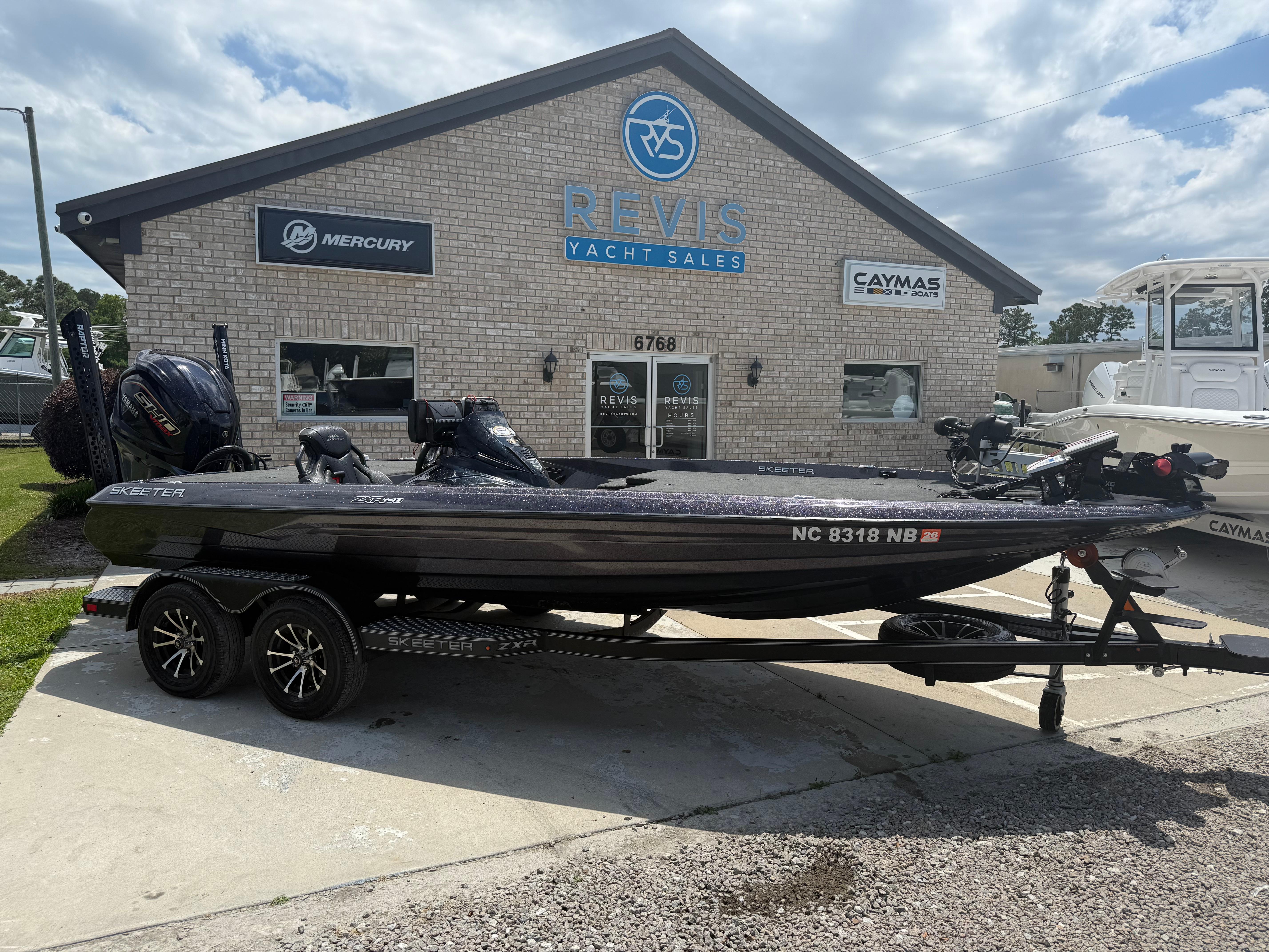 Skeeter ZXR 20