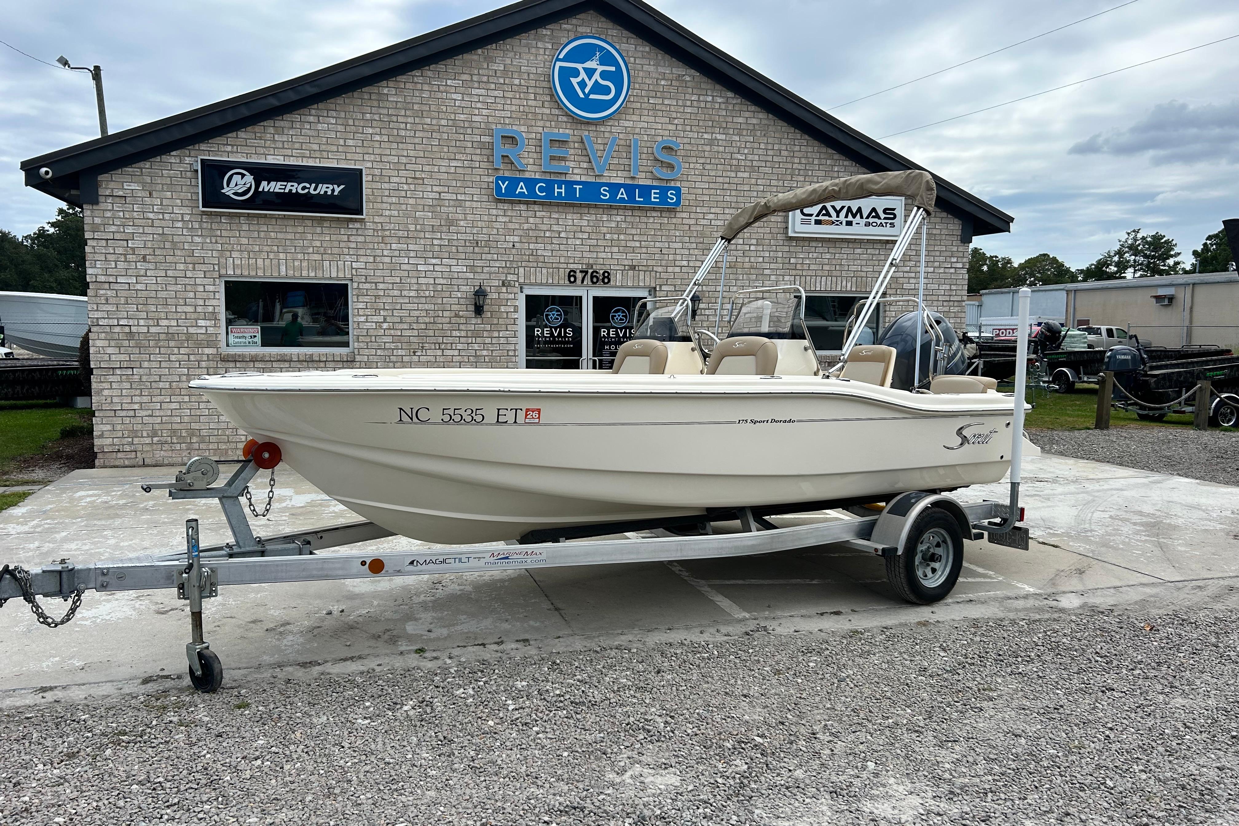 Scout 175 Sport Dorado