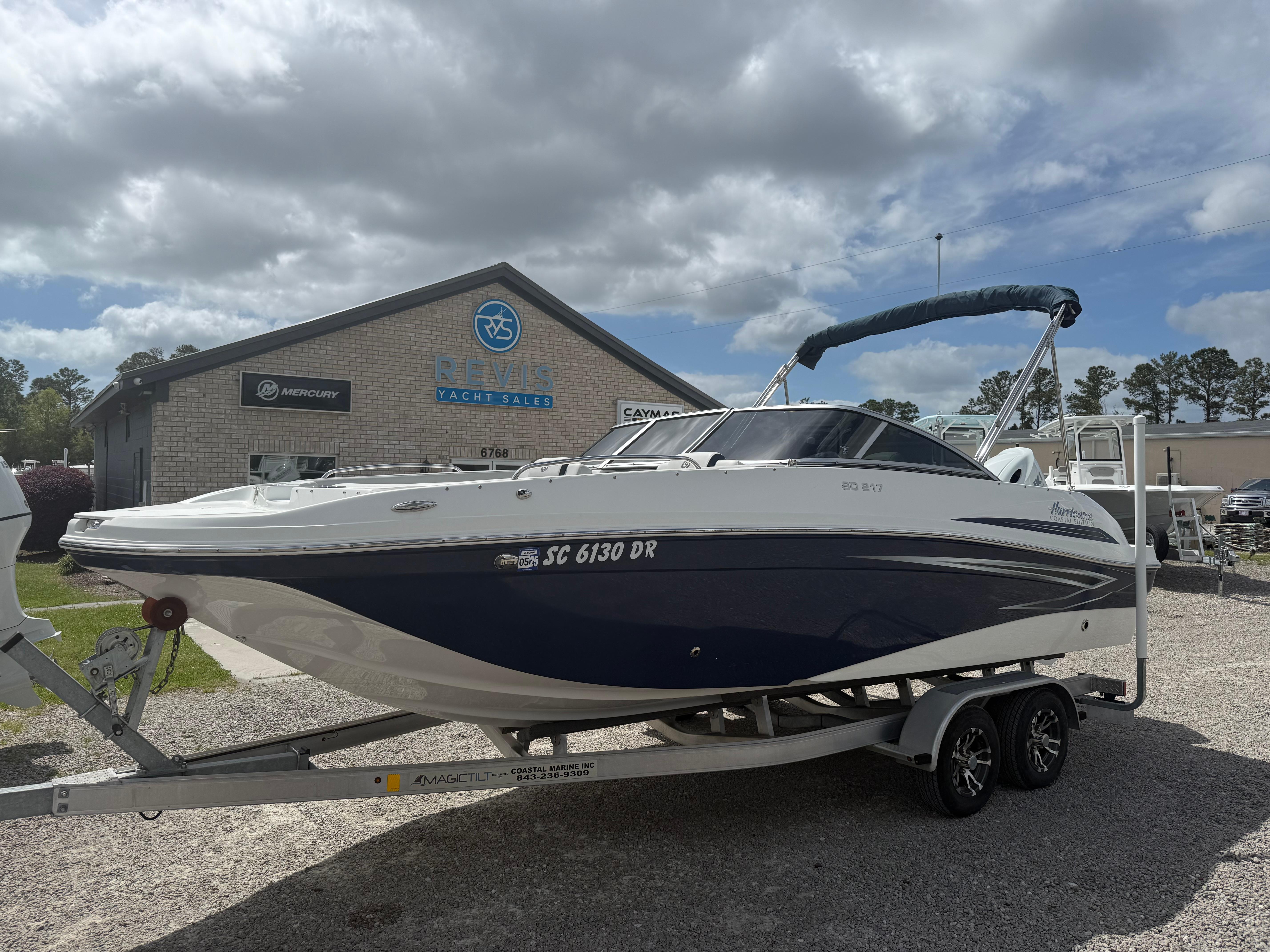 Hurricane SunDeck 217 OB
