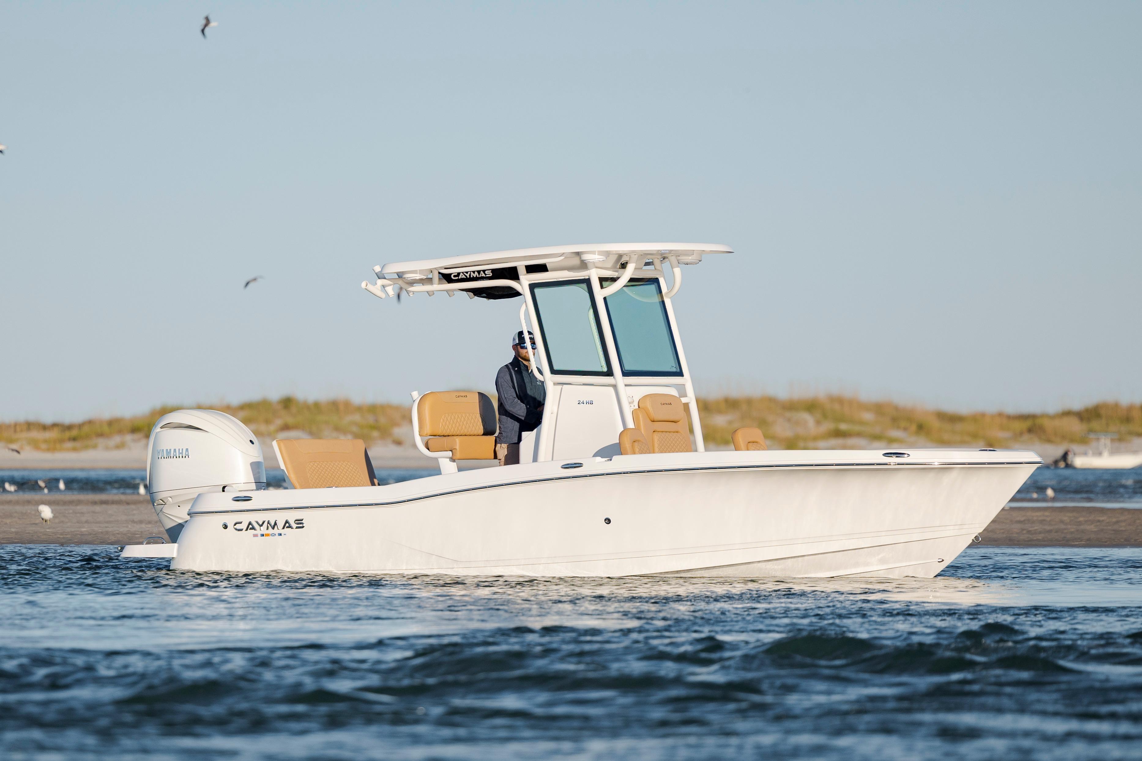 Caymas 24 HB