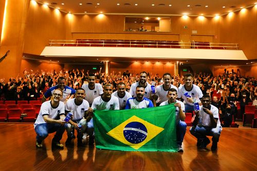 Atletas Surdolímpicos visitam o Colégio São Carlos