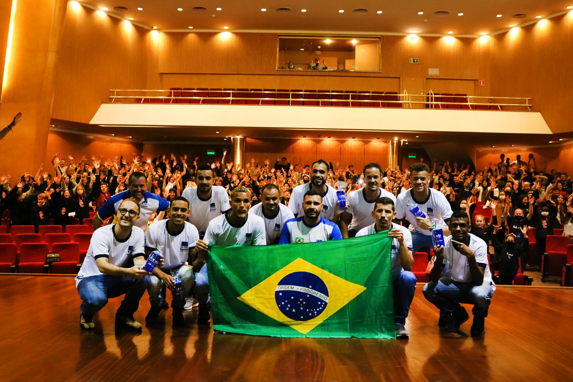 Atletas Surdolímpicos visitam o Colégio São Carlos 