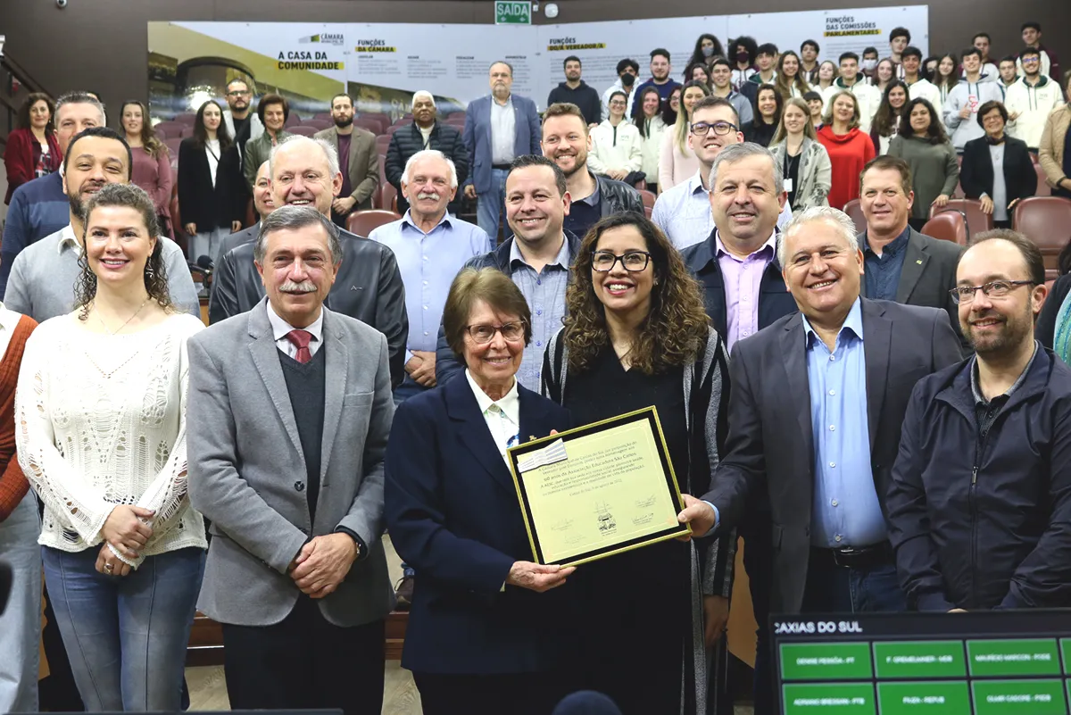 Câmara de Caxias do Sul homenageia os 60 anos da AESC