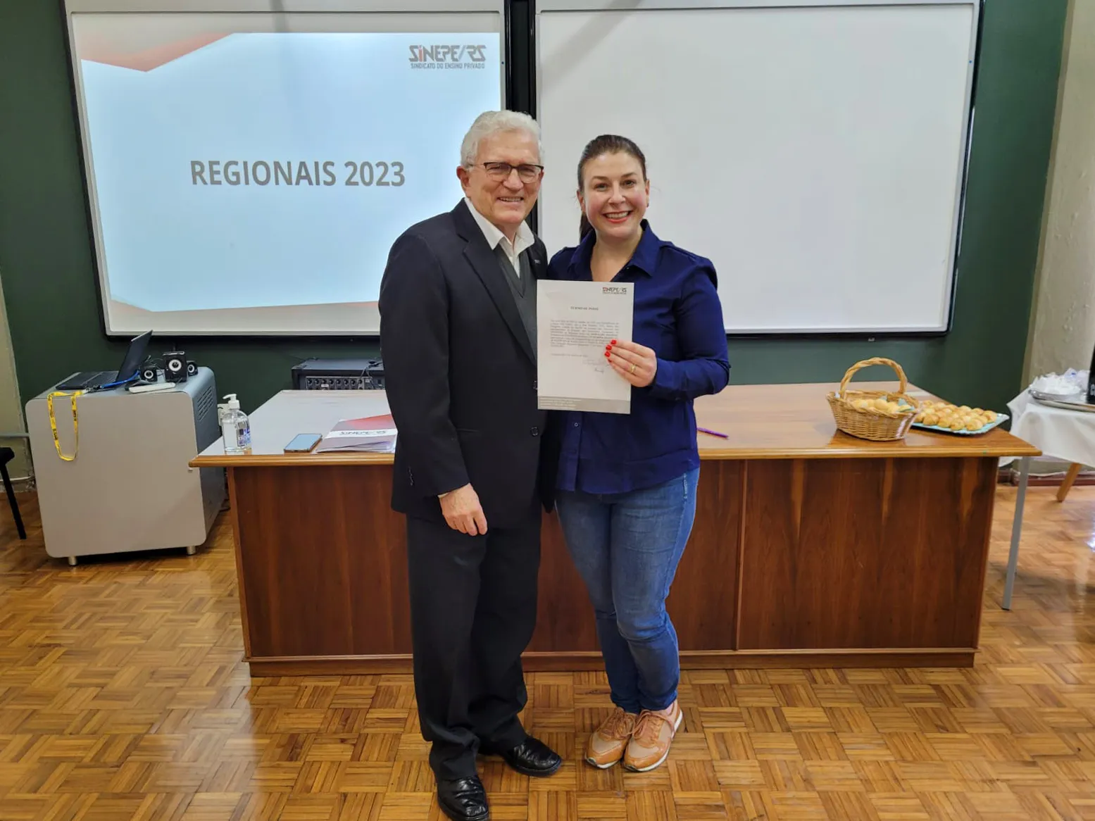 Diretora do Colégio São Carlos assume a Delegacia Regional do SINEPE na Região da Serra Gaúcha. 